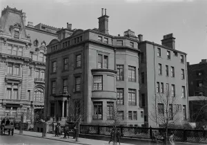 Manhattan Prints: Home of J.P. Morgan Jr. between c1910 and c1915. Creator: Bain News Service