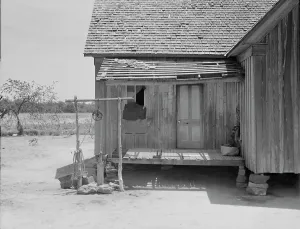 Dilapidated Prints: Home of tenant farmer near Newport, Oklahoma, 1937. Creator: Dorothea Lange