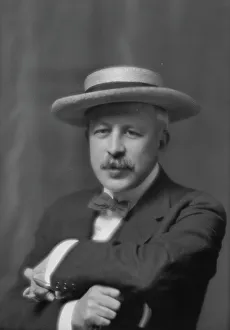 Hood, George, Mr. portrait photograph, 1912 May 28. Creator: Arnold Genthe