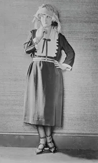 Pensive Prints: Hope Hampton, between c1915 and c1920. Creator: Bain News Service