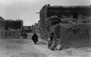 Hopi Prints: Hopi house builder, c1905. Creator: Edward Sheriff Curtis