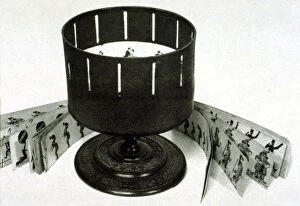 Horners Zoetrope, strobe machine created in 1834 by William George Horner