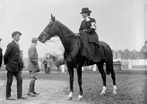 Contest Prints: Horse Shows - Mrs. Allen Potts