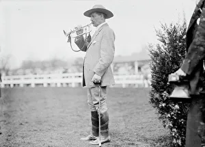 Race Track Prints: Horse Shows - Starter with Bugle