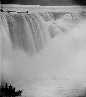 Steamboats Prints: The Horseshoe Falls, Niagara, (1900?). Creator: Unknown