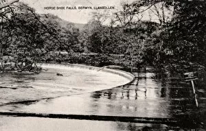 River Dee Gallery: Horseshoe Falls on the River Dee, near Llangollen, Wales, early 20th century