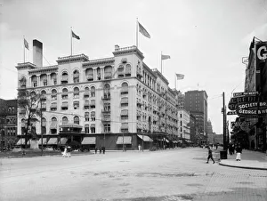 Italianate Prints: Hotel Cadillac, Detroit, Mich. between 1900 and 1915. Creator: Unknown