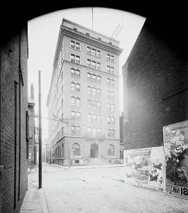 Hotel Lincoln, [Pittsburgh, Pa.], between 1900 and 1905. Creator: Unknown