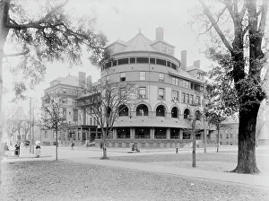 Hotel De Soto, Savannah, Ga. between 1880 and 1901. Creator: Unknown