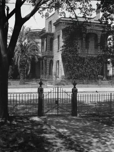 House in the Garden District, New Orleans, between 1920 and 1926. Creator: Arnold Genthe