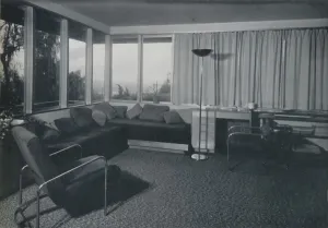 House at Los Angeles by Richard J Neutra. - An interior shot of the living quarters, 1942
