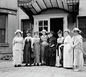 Shawls Prints: Housekeeper's Alliance, early 1900s