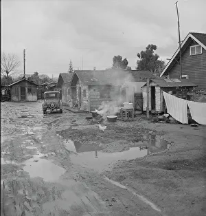 Muddy Prints: Houses inhabited by Mexican citrus workers