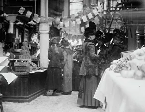 Vendor Prints: Housewives league at Washington Market
