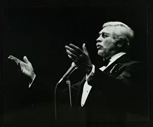 Hatfield Gallery: Howard Keel in full song at the Forum Theatre, Hatfield, Hertfordshire, 14 May 1983