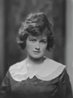 Attentive Prints: Huber, J.C. Mrs. portrait photograph, 1916 May 8. Creator: Arnold Genthe
