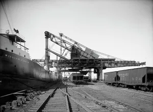 Dockside Prints: Hulett machine unloading ore, Buffalo, N.Y. c1908. Creator: Unknown