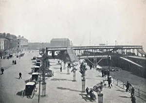Round The Coast Prints: Hull - The Pier and Front, 1895