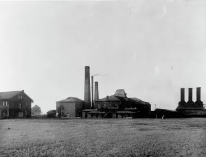 The Huntington Industrial Works, Hampton Institute, Hampton, Virginia, 1899 or 1900. Creator: Frances Benjamin Johnston