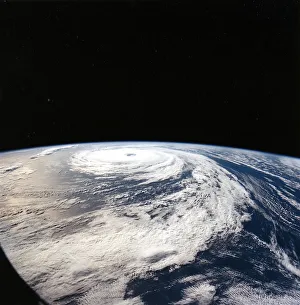 Space Shuttle Atlantis Collection: Hurricane Florence
