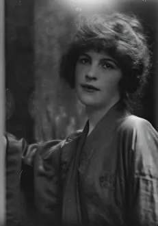 Bathrobe Prints: Huyler, Margaret, Miss, portrait photograph, 1914 July 12. Creator: Arnold Genthe