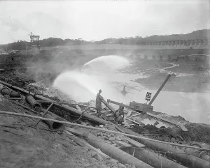 Hydraulics Prints: Hydraulic Excavation, Miraflores - Monitors in Oberation [sic]