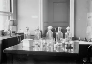 Hygiene Laboratory, 1913. Creator: Harris & Ewing. Hygiene Laboratory, 1913. Creator: Harris & Ewing