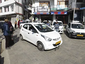 Northern Prints: Hyundai, Indian taxi rank at Dharamshala Himachal Pradesh. Creator: Unknown