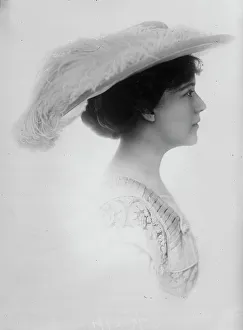 Broadway New York Prints: Ida Conquest, 1910. Creator: Bain News Service