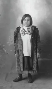 Westernisation Prints: Indian girl, between c1900 and c1930. Creator: Unknown