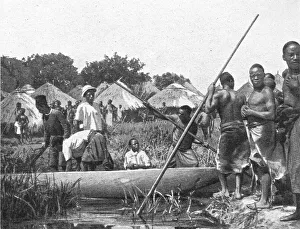 Tribesman Prints: Indigenes du bords du lac Bangweulu; Afrique Australe, 1914. Creator: Unknown