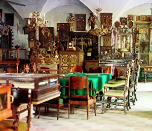 Display Case Prints: Inside the Belaya Palata [White Palace] museum