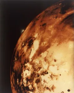 Sphere Collection: Io, Jupiters moon, from 304, 000 miles. Creator: NASA
