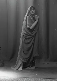 Isadora Duncan dancer, between 1915 and 1923. Creator: Arnold Genthe