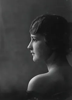 Shoulder Prints: Isadora Duncan dancer, portrait photograph, between 1915 and 1923. Creator: Arnold Genthe