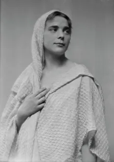 Bathrobe Prints: Isadora Duncan dancer, portrait photograph, between 1915 and 1923. Creator: Arnold Genthe