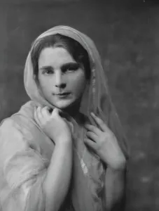Isadora Prints: Isadora Duncan dancer, portrait photograph, between 1915 and 1923. Creator: Arnold Genthe