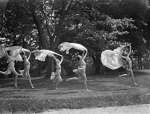 Modern Dance Prints: Isadora Duncan dancers, between 1915 and 1923. Creator: Arnold Genthe