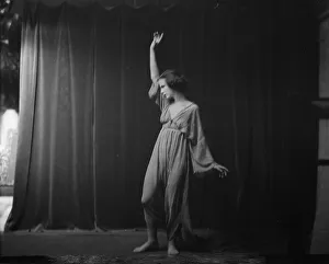 Revenge Prints: Isadora Duncan dancers, between 1915 and 1923. Creator: Arnold Genthe