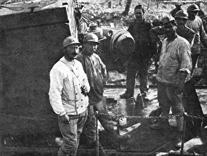 Co Operation Prints: Italian Offensive of Isonzo; French artillery unit cooperating with Italian artillery