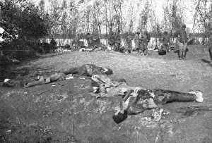 Lillustration Prints: The Italians turn things around; Bodies of Austrian soldiers killed by Italian fire
