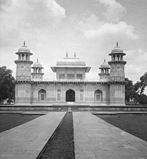 Images Dated 3rd March 2008: Itmad-Ud-Daulahs Tomb, Agra, India, early 20th century.Artist: H Hands & Son