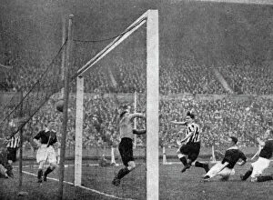 Jack Collection: Jack Allen heads Newcastles first goal, FA Cup Final, Wembley, London