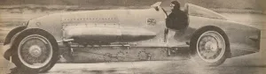 Associated Newspapers Ltd Gallery: In January 1927, Major Malcolm Campbell in his famous Bluebird broke the worlds land speed recor