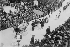 Rickshaws Prints: Japan - Funeral of General Kawamura, 1916. Creator: Bain News Service