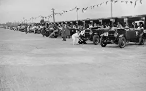 Pits Prints: JCC Double Twelve Race, Brooklands, Surrey, 1929. Artist: Bill Brunell