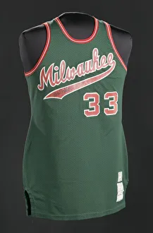 Signature Collection: Jersey for the Milwaukee Bucks worn and signed by Kareem Abdul-Jabar, 1973-1975