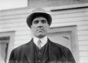 Heavyweight Prints: Jess Willard, 1913. Creator: Bain News Service