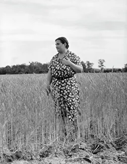 Jewish-American farm mother, Mrs. Cohen, wife of the farm manager, Hightstown, New Jersey, 1936. Creator: Dorothea Lange