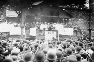 Speaker Prints: J.J. Ettor speaking to striking barbers
